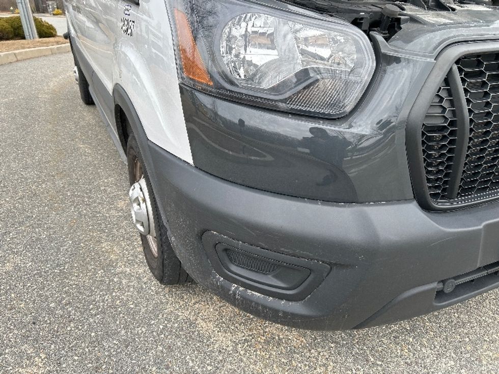 Cargo Van (Panel Van)-Light and Medium Duty Trucks-Ford-2023-Transit 250-Fitchburg-MA-47,423\n\t\tmiles-$ 48,250 - Image 27