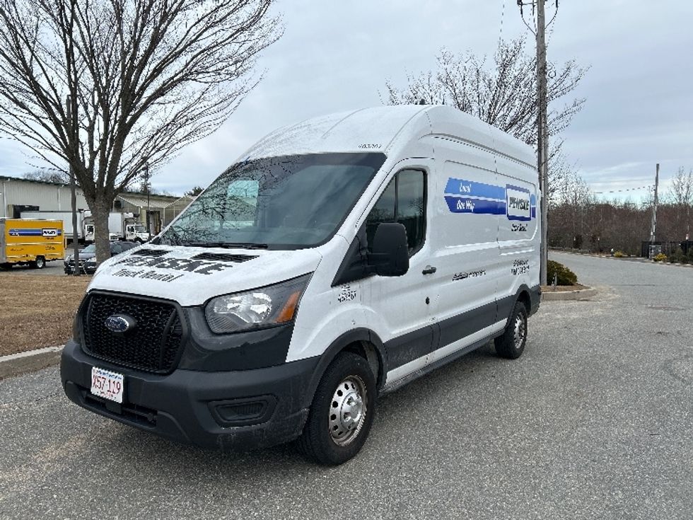 Cargo Van (Panel Van)-Light and Medium Duty Trucks-Ford-2023-Transit 250-Fitchburg-MA-47,423\n\t\tmiles-$ 48,250 - Image 3