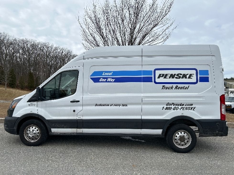 Cargo Van (Panel Van)-Light and Medium Duty Trucks-Ford-2023-Transit 250-Fitchburg-MA-47,423\n\t\tmiles-$ 48,250 - Image 4