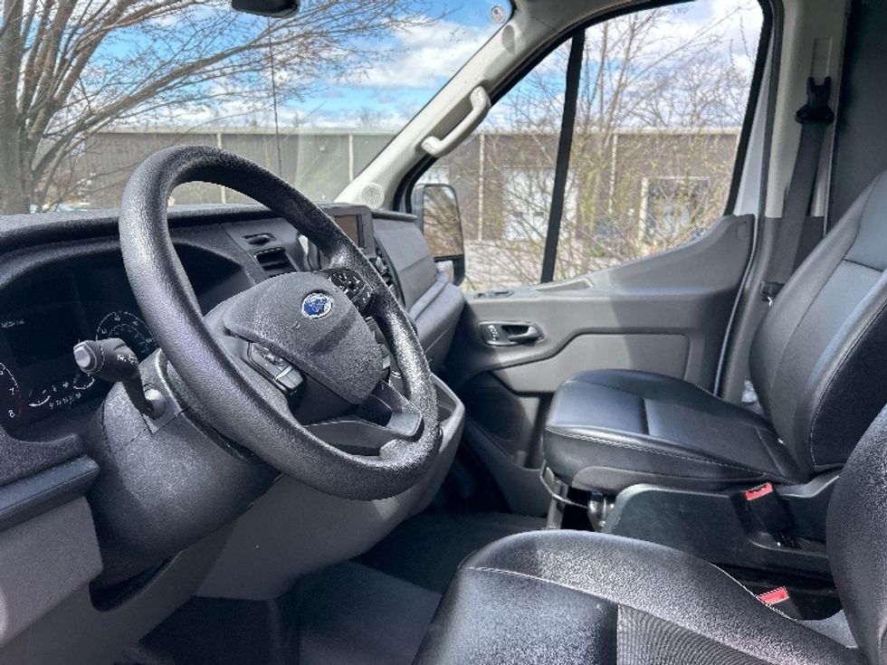 Cargo Van (Panel Van)-Light and Medium Duty Trucks-Ford-2023-Transit 250-Fitchburg-MA-49,400\n\t\tmiles-$ 48,500 - Image 17