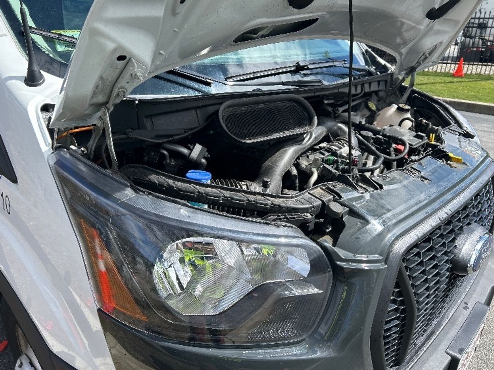 Cargo Van (Panel Van)-Light and Medium Duty Trucks-Ford-2023-Transit 250-Fitchburg-MA-49,400\n\t\tmiles-$ 48,500 - Image 21