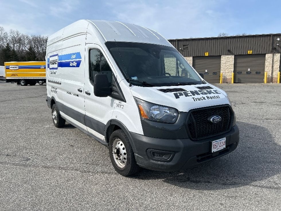 Cargo Van (Panel Van)-Light and Medium Duty Trucks-Ford-2023-Transit 250-Fitchburg-MA-65,140\n\t\tmiles-$ 46,500 - Image 1