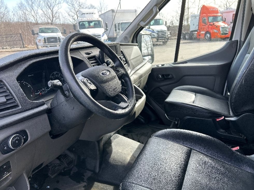 Cargo Van (Panel Van)-Light and Medium Duty Trucks-Ford-2023-Transit 250-Fitchburg-MA-65,140\n\t\tmiles-$ 46,500 - Image 13