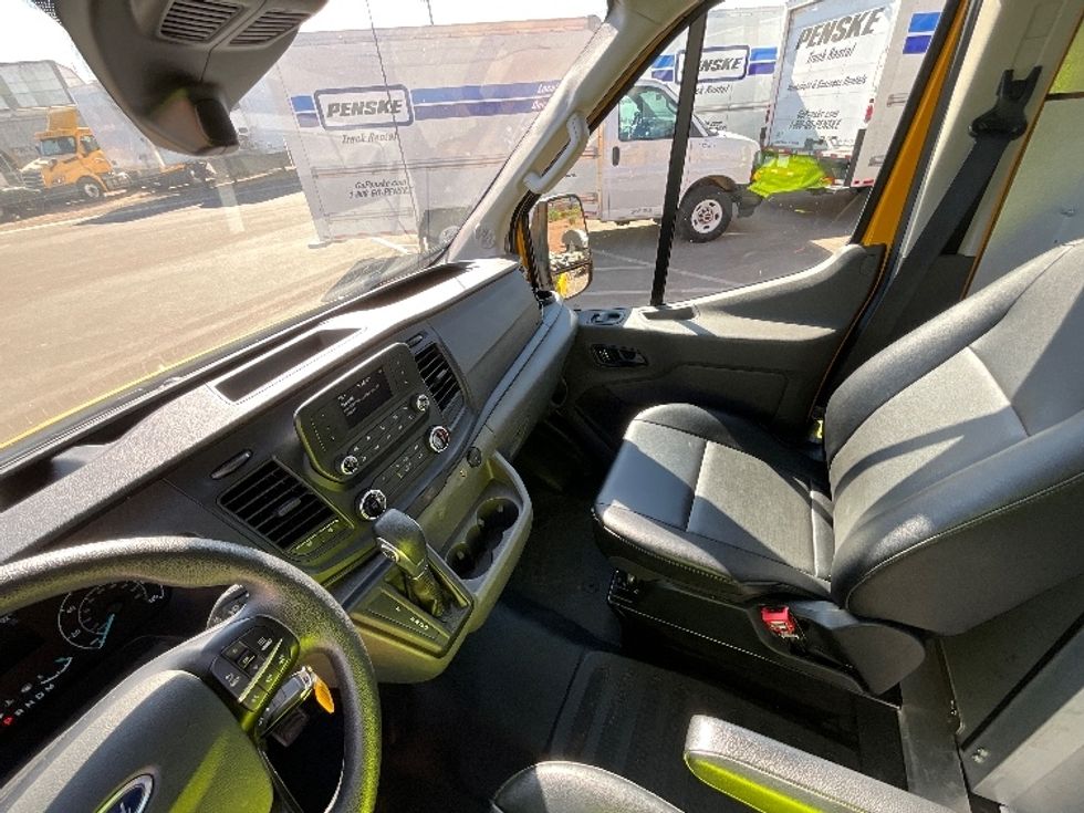 Cargo Van (Panel Van)-Light and Medium Duty Trucks-Ford-2023-Transit 250-Fontana-CA-25,804\n\t\tmiles-$ 47,500 - Image 19