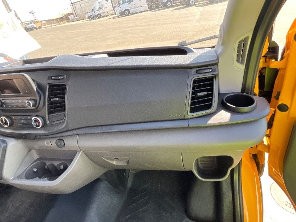 Cargo Van (Panel Van)-Light and Medium Duty Trucks-Ford-2023-Transit 250-Fontana-CA-25,804\n\t\tmiles-$ 47,500 - Image 21