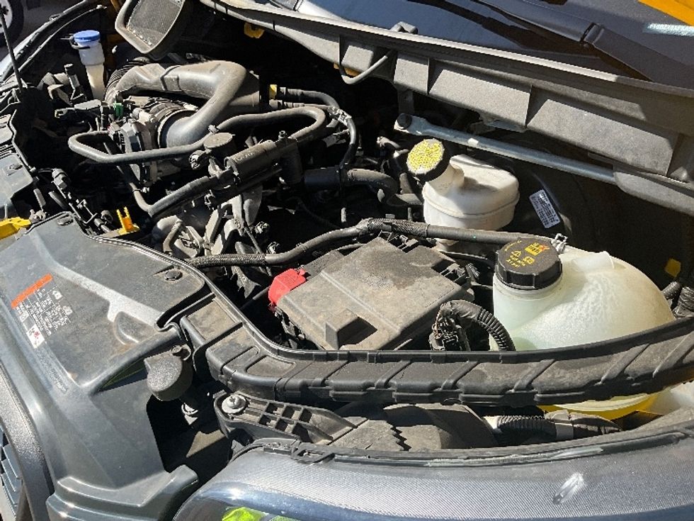 Cargo Van (Panel Van)-Light and Medium Duty Trucks-Ford-2023-Transit 250-Fontana-CA-25,804\n\t\tmiles-$ 47,500 - Image 24