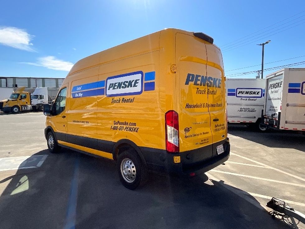 Cargo Van (Panel Van)-Light and Medium Duty Trucks-Ford-2023-Transit 250-Fontana-CA-25,804\n\t\tmiles-$ 47,500 - Image 6