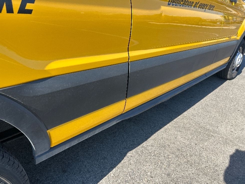 Cargo Van (Panel Van)-Light and Medium Duty Trucks-Ford-2023-Transit 250-Fontana-CA-67,751\n\t\tmiles-$ 44,000 - Image 14