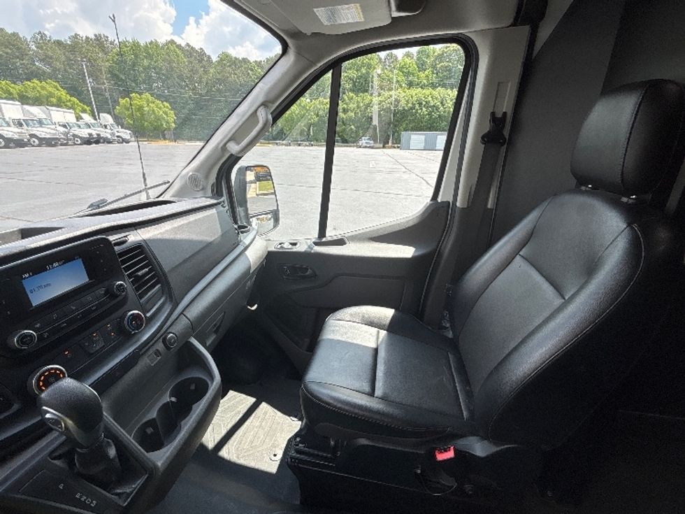 Cargo Van (Panel Van)-Light and Medium Duty Trucks-Ford-2023-Transit 250-Forest Park-GA-89,453\n\t\tmiles-$ 42,500 - Image 19