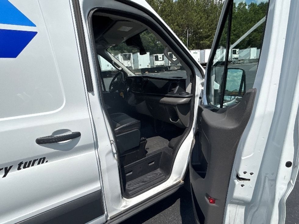Cargo Van (Panel Van)-Light and Medium Duty Trucks-Ford-2023-Transit 250-Forest Park-GA-89,453\n\t\tmiles-$ 42,500 - Image 20