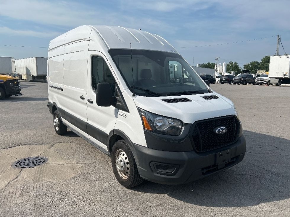 Cargo Van (Panel Van)-Light and Medium Duty Trucks-Ford-2023-Transit 250-Fort Wayne-IN-104,242\n\t\tmiles-$ 38,500 - Image 1
