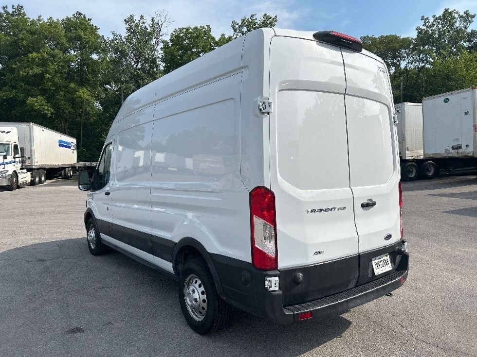Cargo Van (Panel Van)-Light and Medium Duty Trucks-Ford-2023-Transit 250-Fort Wayne-IN-104,242\n\t\tmiles-$ 38,500 - Image 5