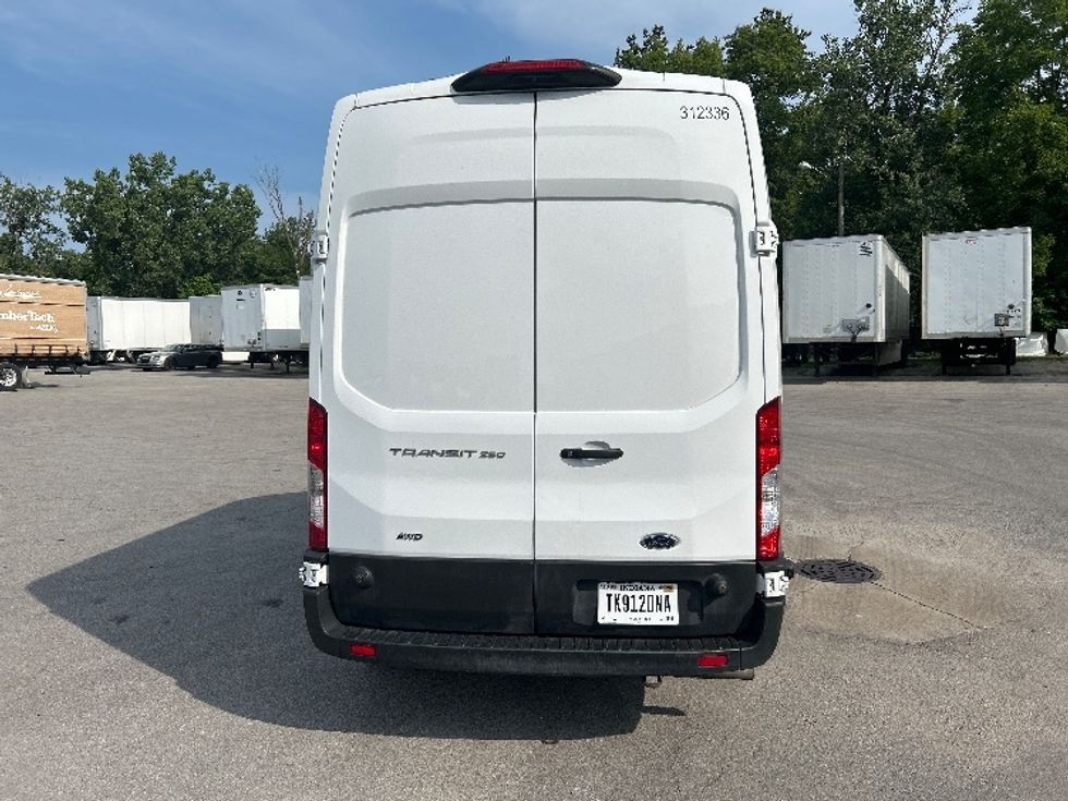 Cargo Van (Panel Van)-Light and Medium Duty Trucks-Ford-2023-Transit 250-Fort Wayne-IN-104,242\n\t\tmiles-$ 38,500 - Image 6
