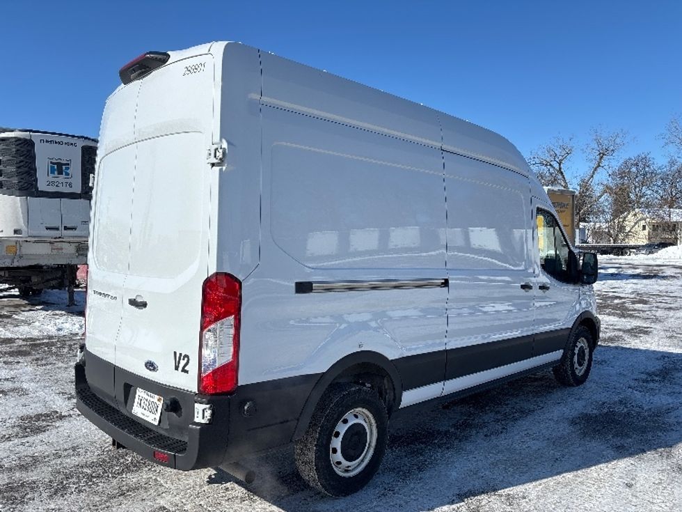 Cargo Van (Panel Van)-Light and Medium Duty Trucks-Ford-2023-Transit 250-Fort Wayne-IN-133,084\n\t\tmiles-$ 31,000 - Image 12