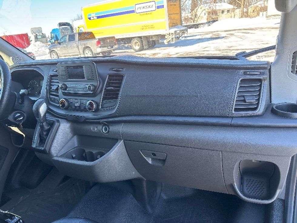 Cargo Van (Panel Van)-Light and Medium Duty Trucks-Ford-2023-Transit 250-Fort Wayne-IN-133,084\n\t\tmiles-$ 31,000 - Image 20