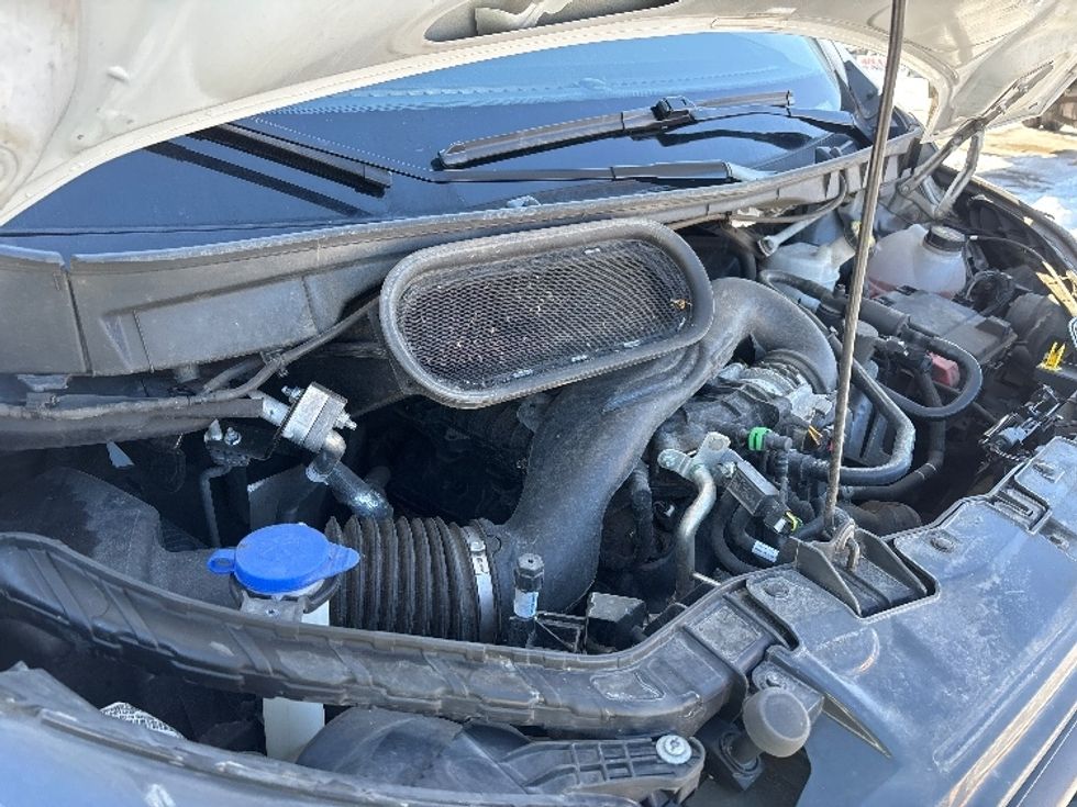 Cargo Van (Panel Van)-Light and Medium Duty Trucks-Ford-2023-Transit 250-Fort Wayne-IN-133,084\n\t\tmiles-$ 31,000 - Image 22