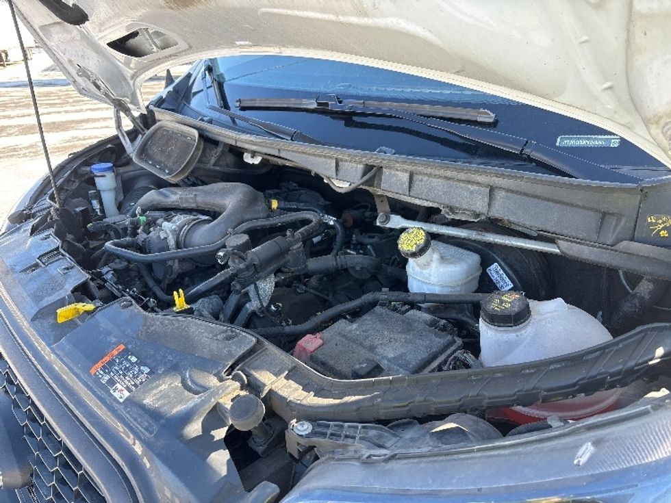 Cargo Van (Panel Van)-Light and Medium Duty Trucks-Ford-2023-Transit 250-Fort Wayne-IN-133,084\n\t\tmiles-$ 31,000 - Image 23