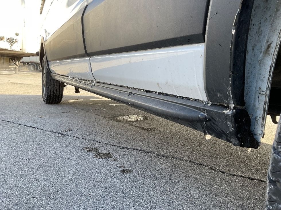 Cargo Van (Panel Van)-Light and Medium Duty Trucks-Ford-2023-Transit 250-Fort Wayne-IN-69,245\n\t\tmiles-$ 45,500 - Image 13