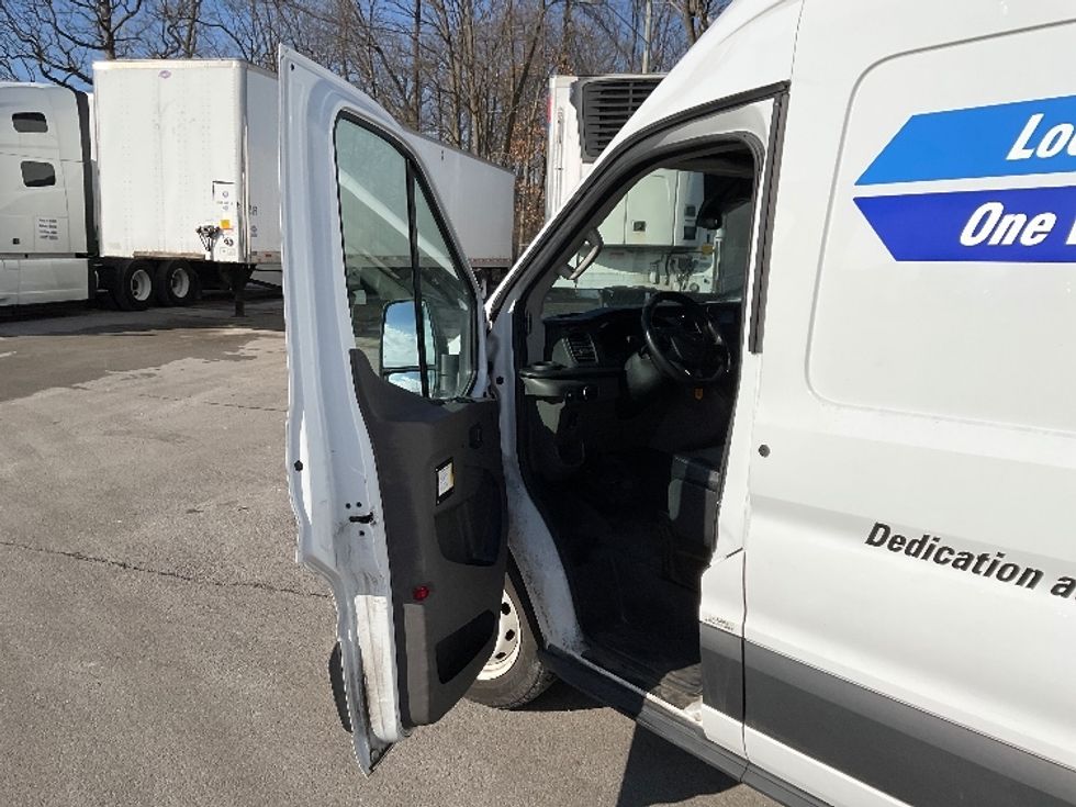 Cargo Van (Panel Van)-Light and Medium Duty Trucks-Ford-2023-Transit 250-Fort Wayne-IN-69,245\n\t\tmiles-$ 45,500 - Image 15
