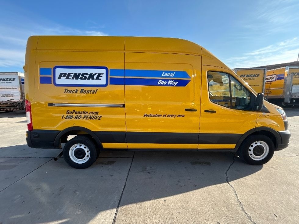 Cargo Van (Panel Van)-Light and Medium Duty Trucks-Ford-2023-Transit 250-Fort Worth-TX-130,584\n\t\tmiles-$ 30,000 - Image 15