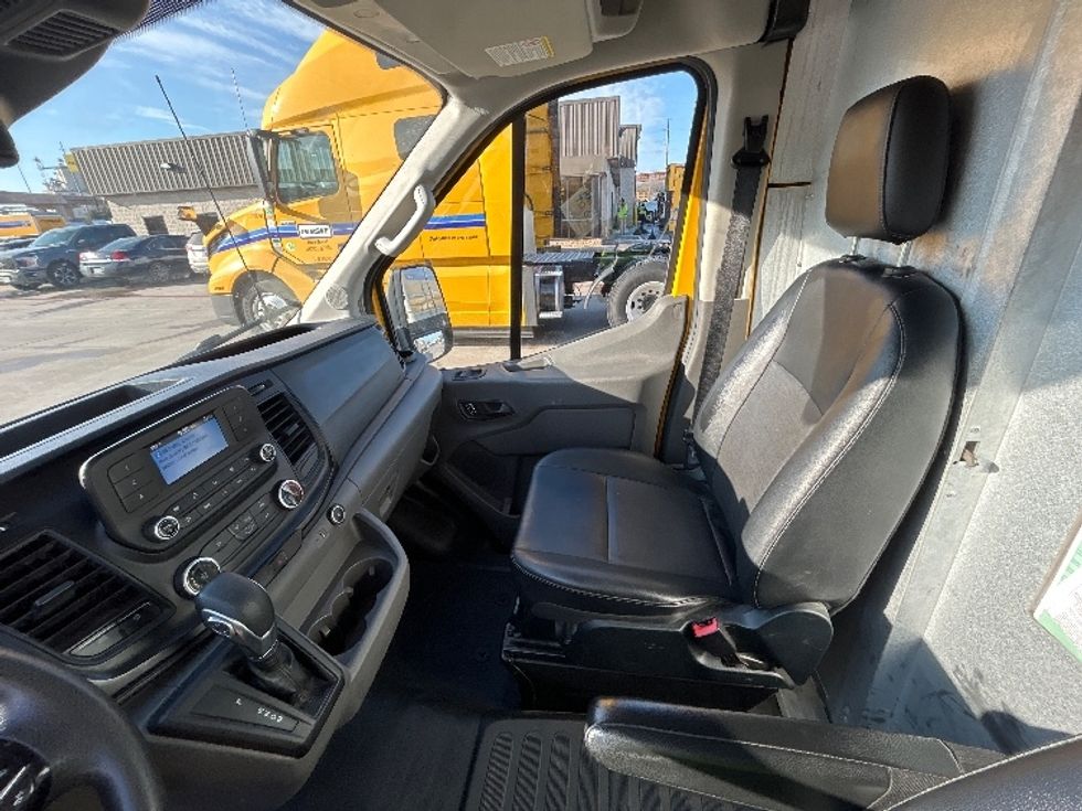 Cargo Van (Panel Van)-Light and Medium Duty Trucks-Ford-2023-Transit 250-Fort Worth-TX-130,584\n\t\tmiles-$ 30,000 - Image 19