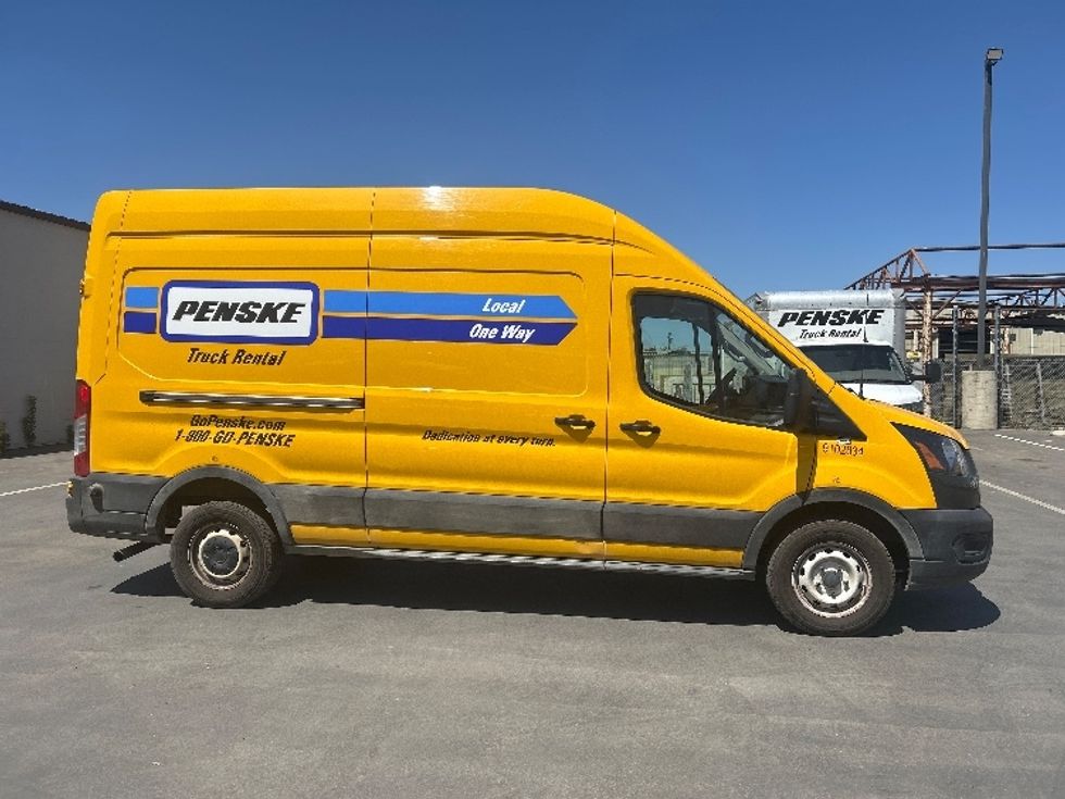 Cargo Van (Panel Van)-Light and Medium Duty Trucks-Ford-2023-Transit 250-Fresno-CA-100,785\n\t\tmiles-$ 33,250 - Image 14