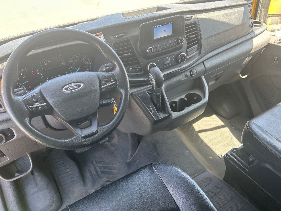 Cargo Van (Panel Van)-Light and Medium Duty Trucks-Ford-2023-Transit 250-Fresno-CA-100,785\n\t\tmiles-$ 33,250 - Image 16