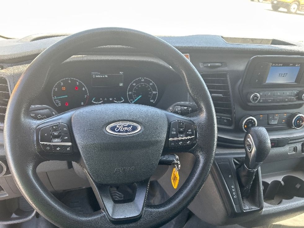 Cargo Van (Panel Van)-Light and Medium Duty Trucks-Ford-2023-Transit 250-Fresno-CA-100,785\n\t\tmiles-$ 33,250 - Image 17