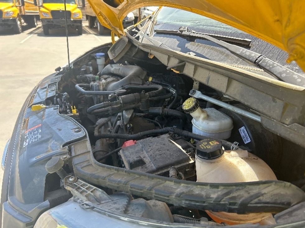 Cargo Van (Panel Van)-Light and Medium Duty Trucks-Ford-2023-Transit 250-Fresno-CA-100,785\n\t\tmiles-$ 33,250 - Image 23