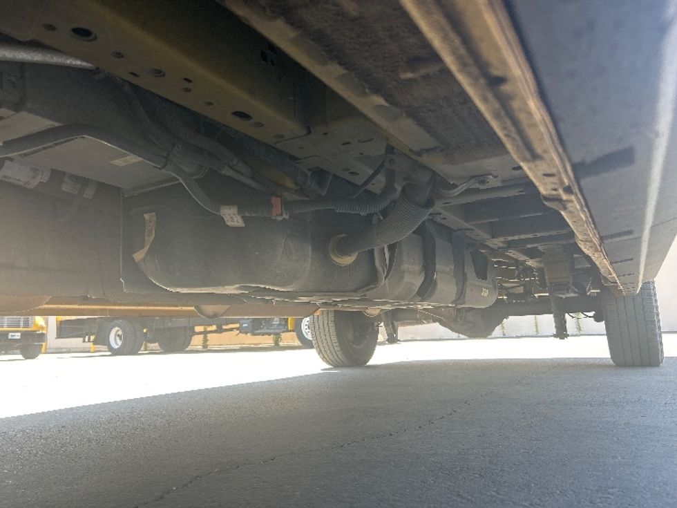 Cargo Van (Panel Van)-Light and Medium Duty Trucks-Ford-2023-Transit 250-Fresno-CA-100,785\n\t\tmiles-$ 33,250 - Image 5