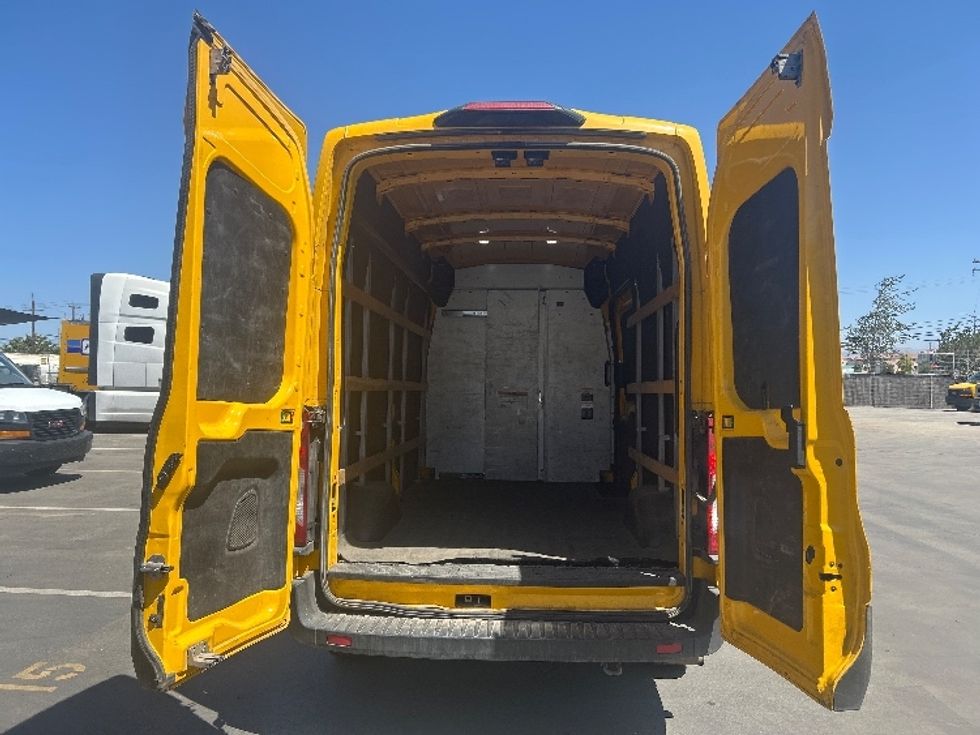 Cargo Van (Panel Van)-Light and Medium Duty Trucks-Ford-2023-Transit 250-Fresno-CA-100,785\n\t\tmiles-$ 33,250 - Image 8