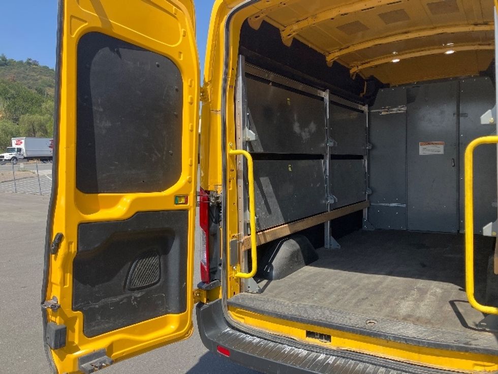 Cargo Van (Panel Van)-Light and Medium Duty Trucks-Ford-2023-Transit 250-Fresno-CA-51,876\n\t\tmiles-$ 40,750 - Image 10
