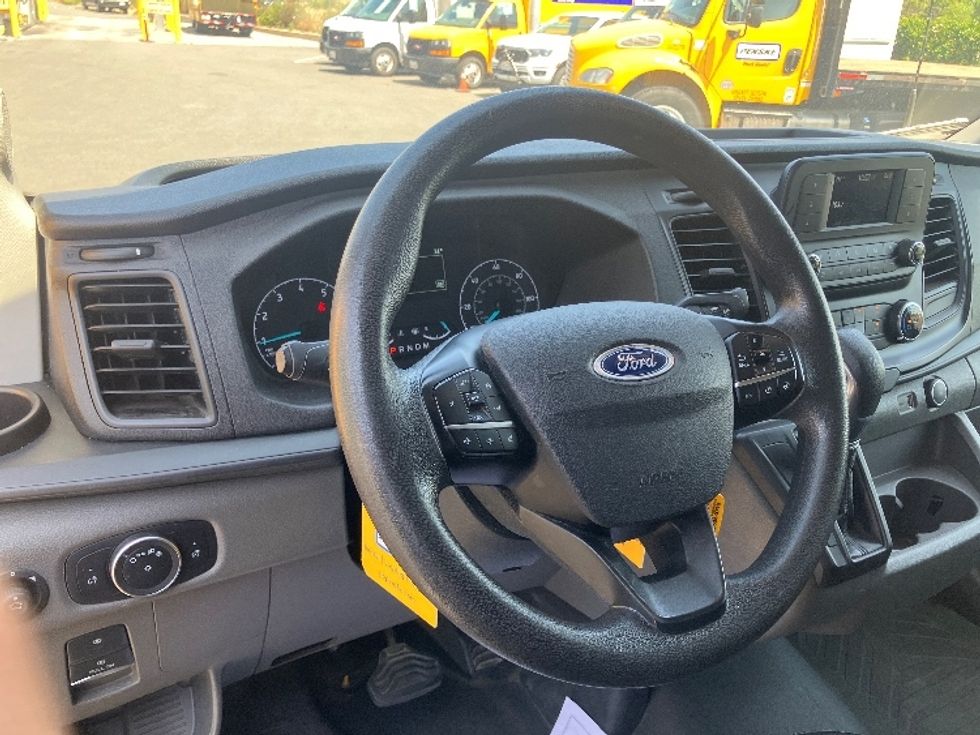 Cargo Van (Panel Van)-Light and Medium Duty Trucks-Ford-2023-Transit 250-Fresno-CA-51,876\n\t\tmiles-$ 40,750 - Image 16
