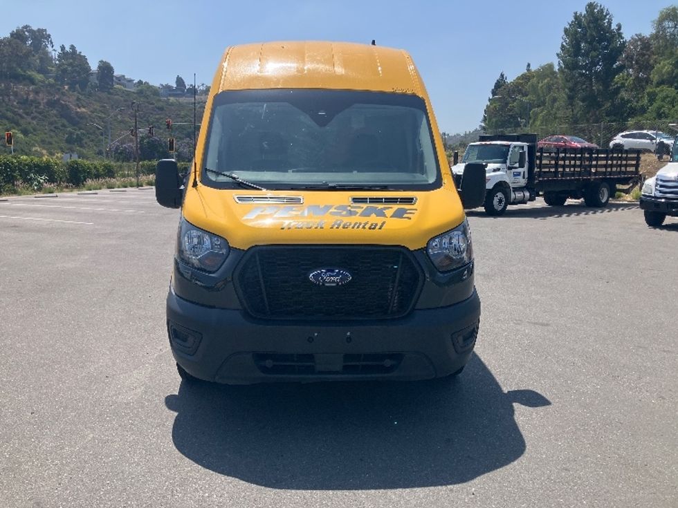 Cargo Van (Panel Van)-Light and Medium Duty Trucks-Ford-2023-Transit 250-Fresno-CA-51,876\n\t\tmiles-$ 40,750 - Image 2