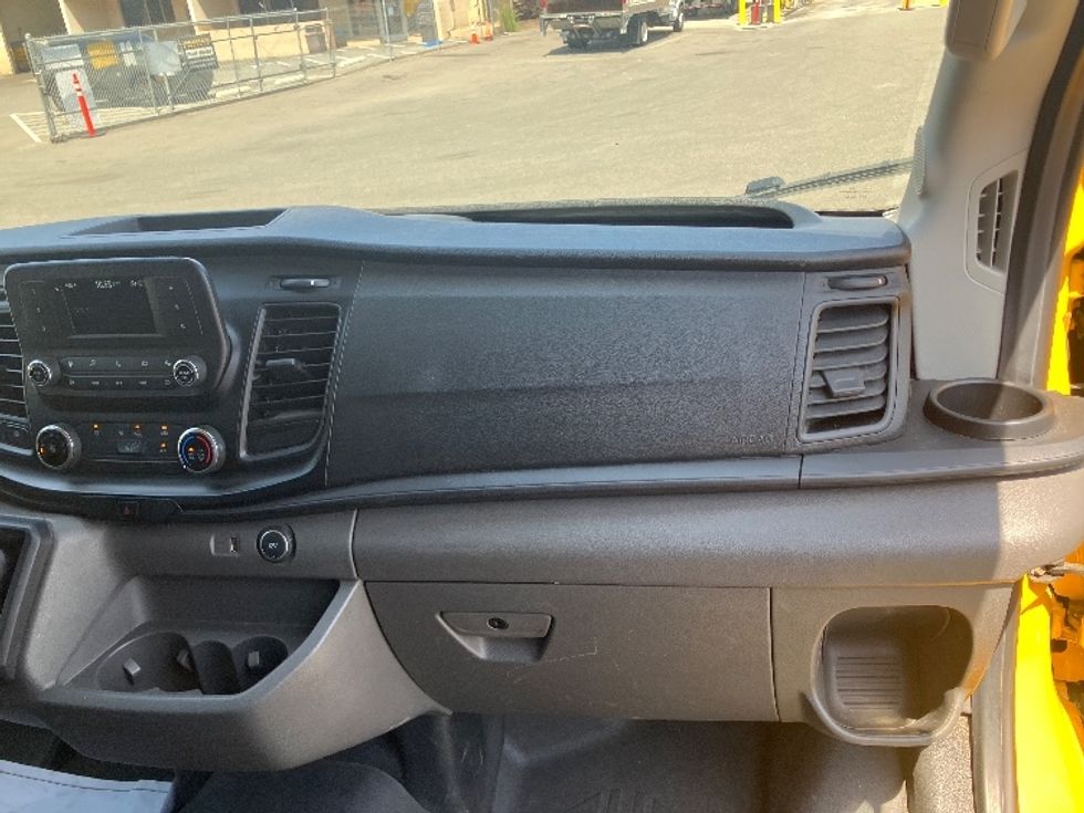 Cargo Van (Panel Van)-Light and Medium Duty Trucks-Ford-2023-Transit 250-Fresno-CA-51,876\n\t\tmiles-$ 40,750 - Image 20