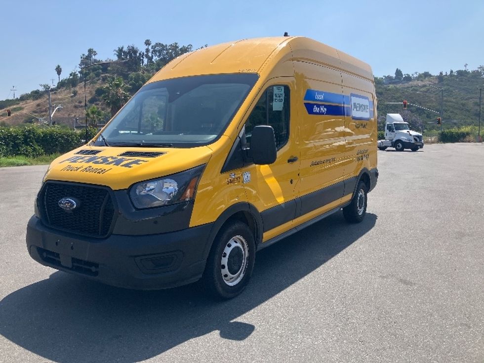 Cargo Van (Panel Van)-Light and Medium Duty Trucks-Ford-2023-Transit 250-Fresno-CA-51,876\n\t\tmiles-$ 40,750 - Image 3