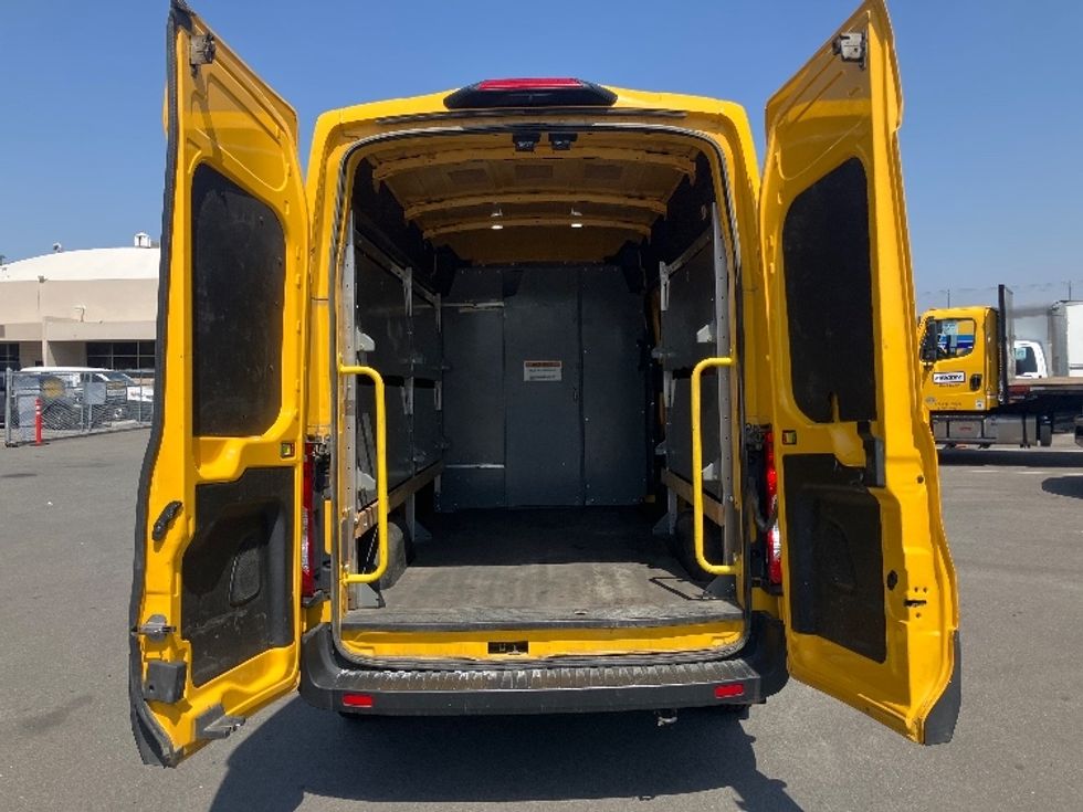 Cargo Van (Panel Van)-Light and Medium Duty Trucks-Ford-2023-Transit 250-Fresno-CA-51,876\n\t\tmiles-$ 40,750 - Image 8