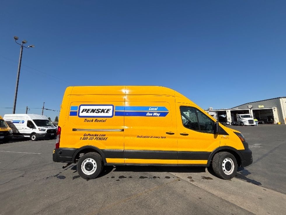 Cargo Van (Panel Van)-Light and Medium Duty Trucks-Ford-2023-Transit 250-Fresno-CA-95,514\n\t\tmiles-$ 35,000 - Image 13