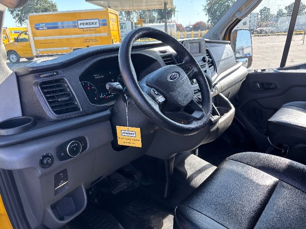 Cargo Van (Panel Van)-Light and Medium Duty Trucks-Ford-2023-Transit 250-Fresno-CA-95,514\n\t\tmiles-$ 35,000 - Image 15