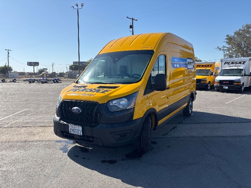 Cargo Van (Panel Van)-Light and Medium Duty Trucks-Ford-2023-Transit 250-Fresno-CA-95,514\n\t\tmiles-$ 35,000 - Image 3