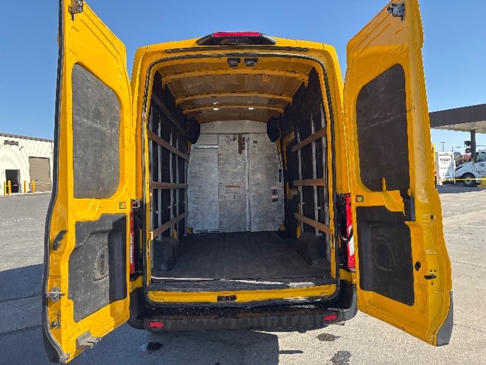 Cargo Van (Panel Van)-Light and Medium Duty Trucks-Ford-2023-Transit 250-Fresno-CA-95,514\n\t\tmiles-$ 35,000 - Image 8