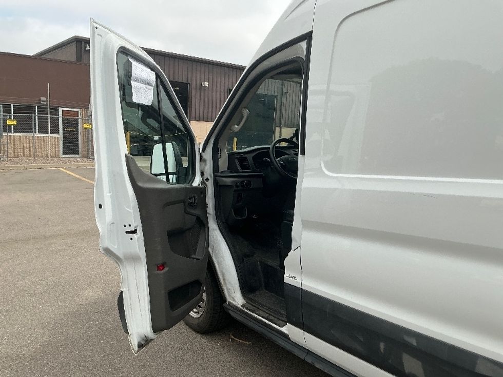 Cargo Van (Panel Van)-Light and Medium Duty Trucks-Ford-2023-Transit 250-Greeley-CO-37,640\n\t\tmiles-$ 48,250 - Image 15