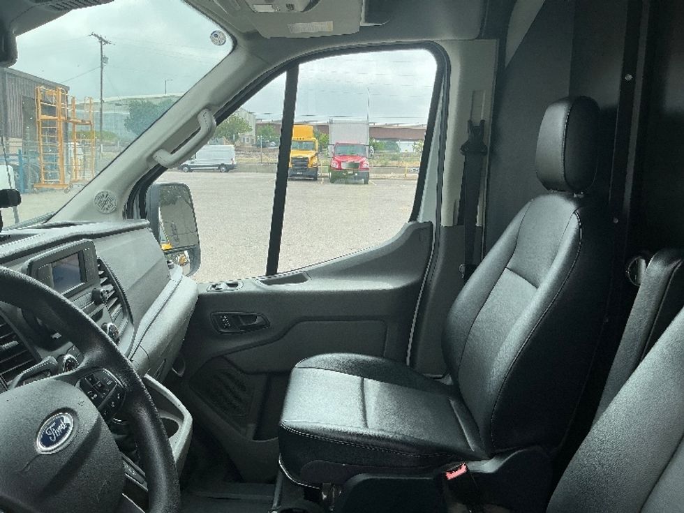 Cargo Van (Panel Van)-Light and Medium Duty Trucks-Ford-2023-Transit 250-Greeley-CO-37,640\n\t\tmiles-$ 48,250 - Image 18