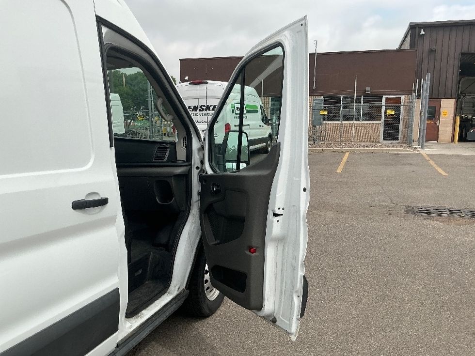 Cargo Van (Panel Van)-Light and Medium Duty Trucks-Ford-2023-Transit 250-Greeley-CO-37,640\n\t\tmiles-$ 48,250 - Image 19