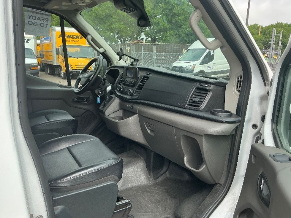 Cargo Van (Panel Van)-Light and Medium Duty Trucks-Ford-2023-Transit 250-Greeley-CO-37,640\n\t\tmiles-$ 48,250 - Image 21