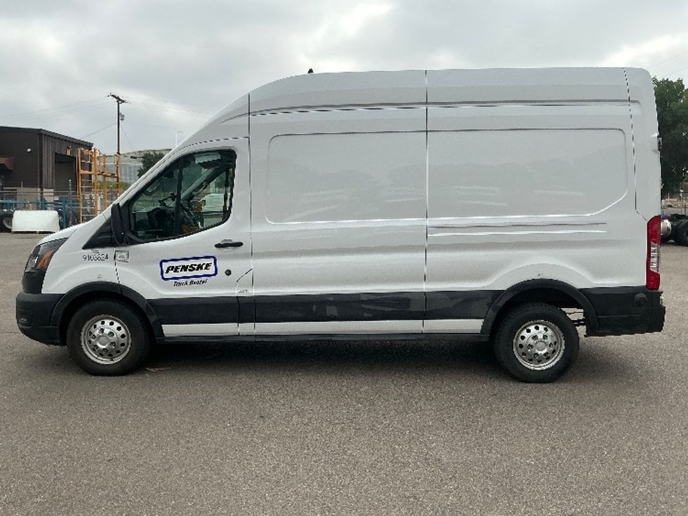 Cargo Van (Panel Van)-Light and Medium Duty Trucks-Ford-2023-Transit 250-Greeley-CO-37,640\n\t\tmiles-$ 48,250 - Image 4