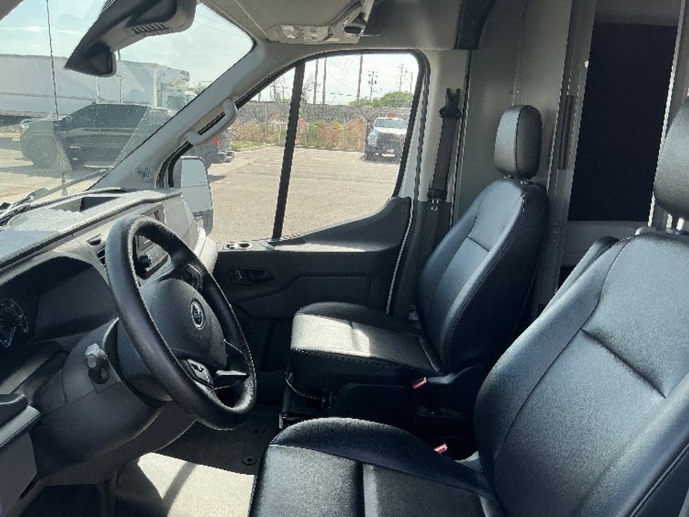 Cargo Van (Panel Van)-Light and Medium Duty Trucks-Ford-2023-Transit 250-Greeley-CO-42,084\n\t\tmiles-$ 48,000 - Image 18