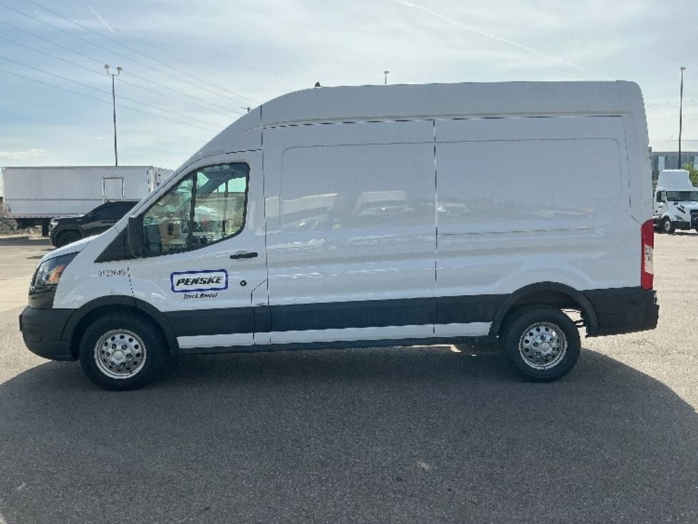 Cargo Van (Panel Van)-Light and Medium Duty Trucks-Ford-2023-Transit 250-Greeley-CO-42,084\n\t\tmiles-$ 48,000 - Image 4