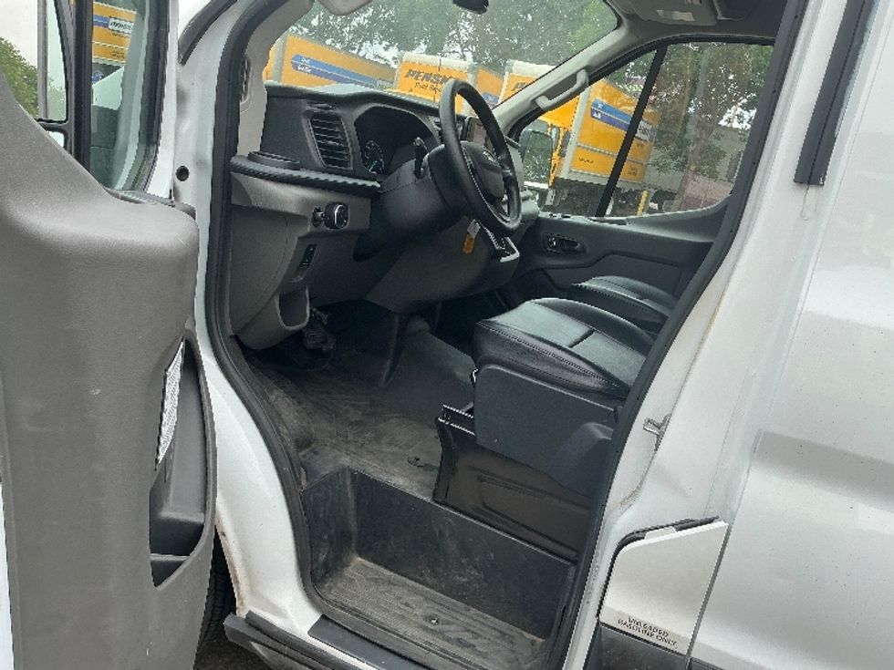 Cargo Van (Panel Van)-Light and Medium Duty Trucks-Ford-2023-Transit 250-Greeley-CO-45,756\n\t\tmiles-$ 44,750 - Image 15