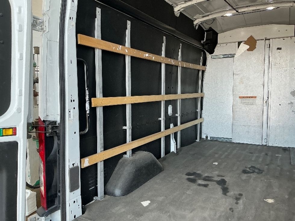 Cargo Van (Panel Van)-Light and Medium Duty Trucks-Ford-2023-Transit 250-Greeley-CO-57,627\n\t\tmiles-$ 42,000 - Image 10